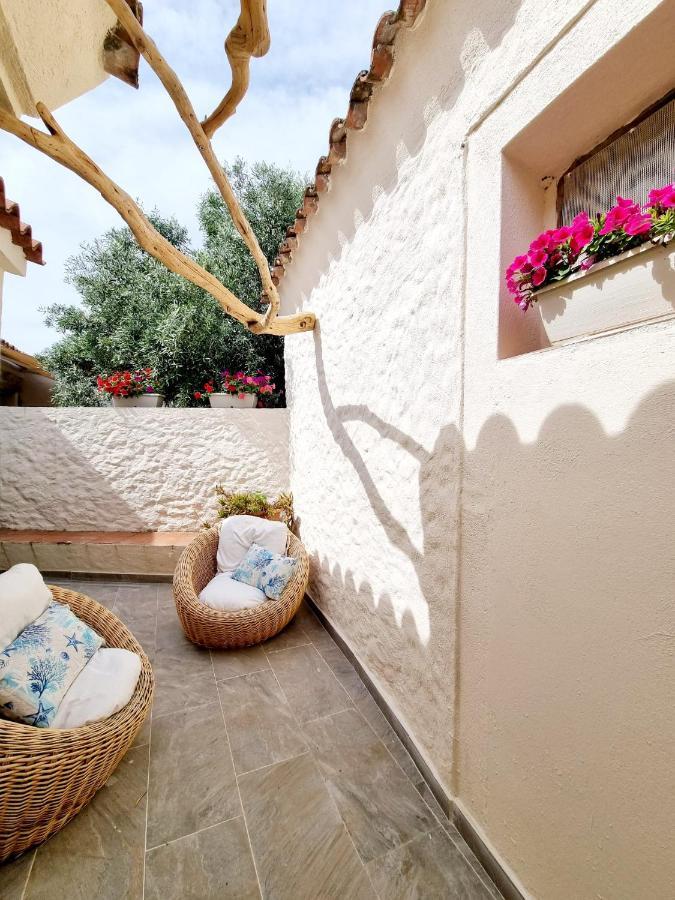 Stazzo San Teodoro Il Ginepro Piscina Condivisa Apartment ภายนอก รูปภาพ