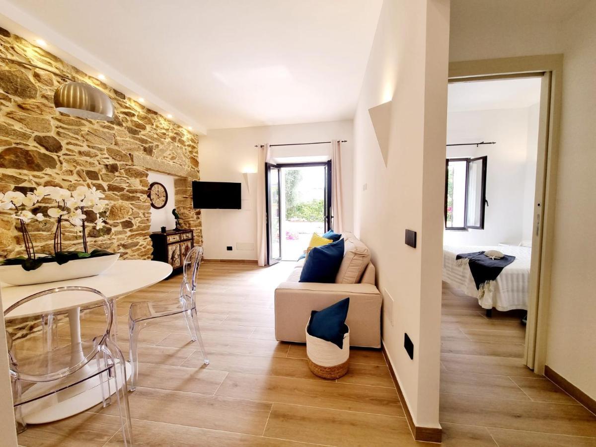Stazzo San Teodoro Il Ginepro Piscina Condivisa Apartment ภายนอก รูปภาพ