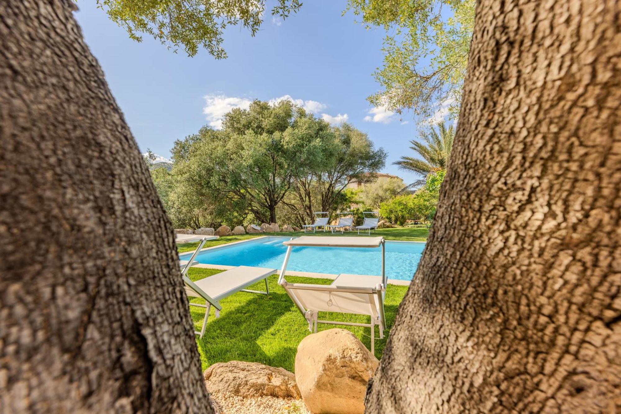 Stazzo San Teodoro Il Ginepro Piscina Condivisa Apartment ภายนอก รูปภาพ